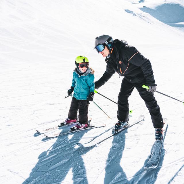 078-les-2-alpes-automne-hiver-famille-ski.jpg