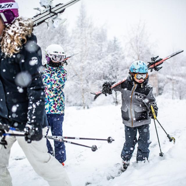 240-les-2-alpes-automne-hiver-chute-de-neige-famille-ski-station.jpg