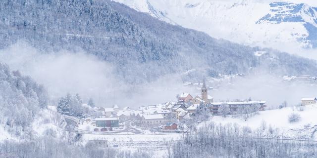 mont-de-lans-hiver-les-2-alpes-neige.jpg