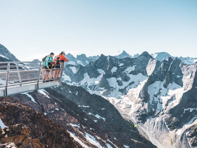 belvedere-famille-ete-le-glacier-les2alpes.jpg