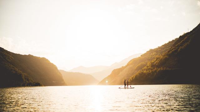 lac-du-chambon-ete-les2alpes.jpg