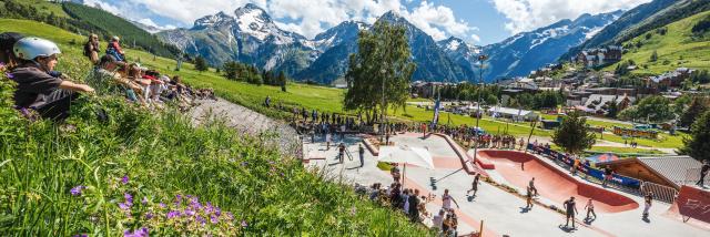 skatepark-ete-les2alpes-king-of-the-plaza.jpg