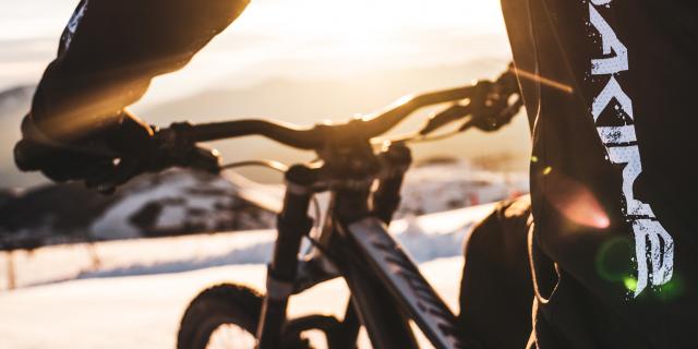 sunset-glacier-vtt-les2alpes-ete.jpg