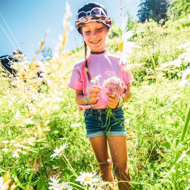 enfant-nature-les-2-alpes.jpg