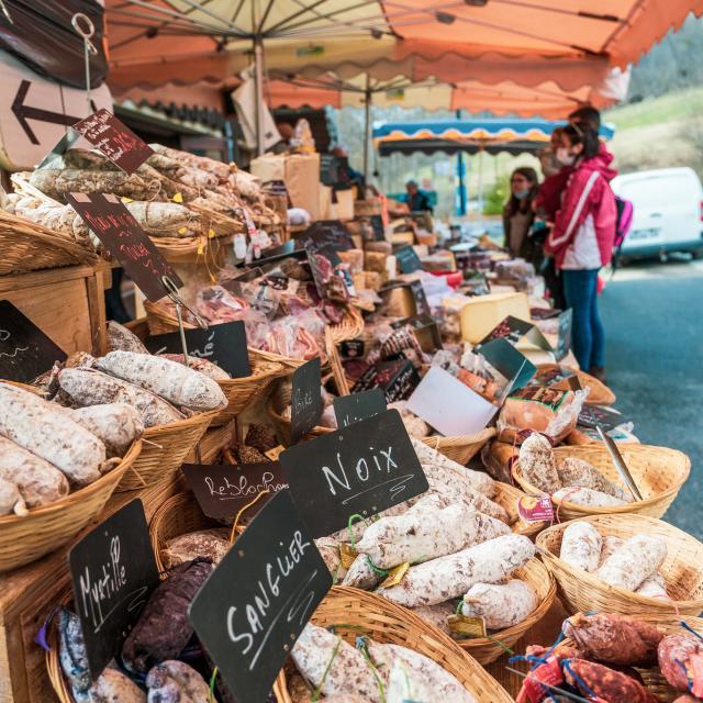 marche-de-venos-stand-les-2-alpes.jpg