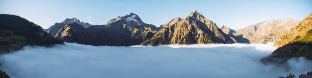 mer-de-nuage-ete-panorama-les2alpes.jpg