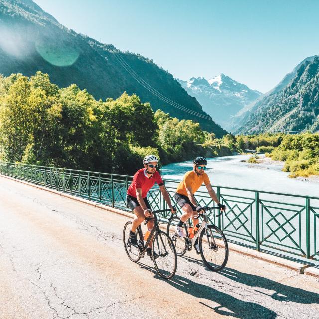 Vélo De Route Parcours Cyclo Départ Les 2 Alpes