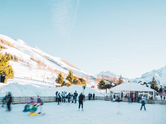 patinoire-plein-air-e1641999413366.jpg