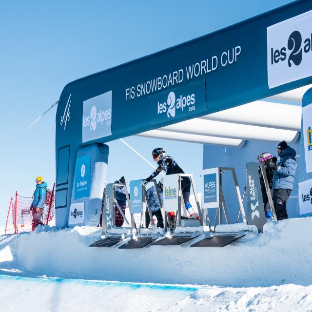 2-Alpes-FIS-Coupe-du-Monde-12.jpg