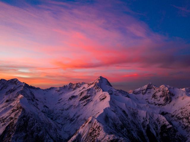 les-2-alpes-coucher-de-soleil.jpg