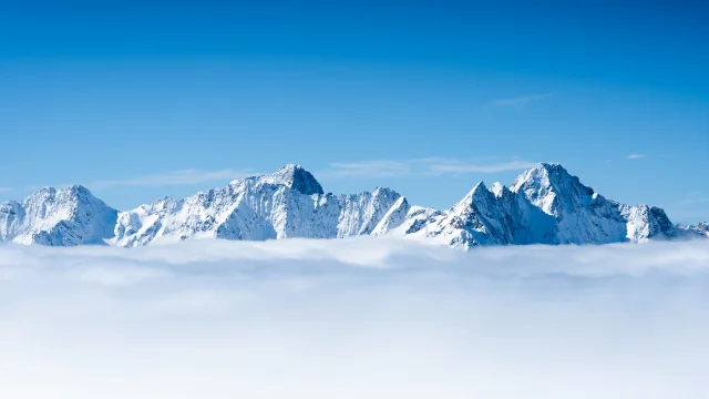 domaine-skiable-des-2-Alpes-Panorama-sous-la-neige-3.jpg