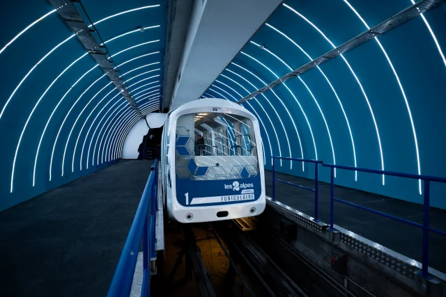 funiculaire-Les-2-Alpes.jpg