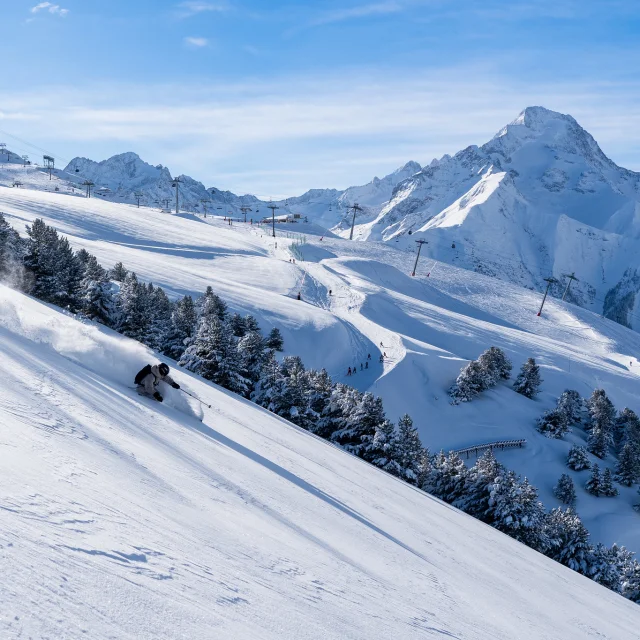 ski-Les-2-Alpes-en-hiver.jpg